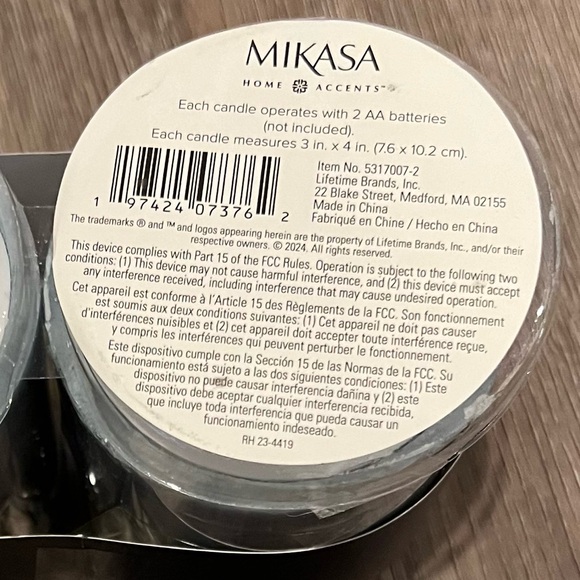 Pretty Mikasa Set of 2 LED Candles with Flickering Light- NWT - Picture 3 of 10
